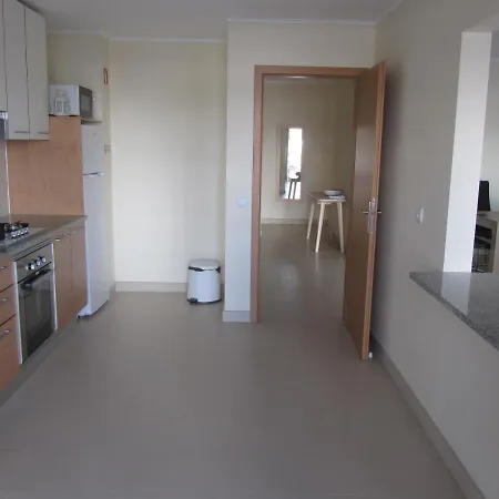 Apartment Beach 2 Bedroom Ground Floor Lac *
