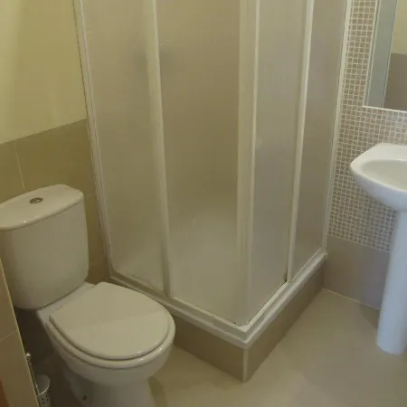 Beach 2 Bedroom Ground Floor Lac Apartment *